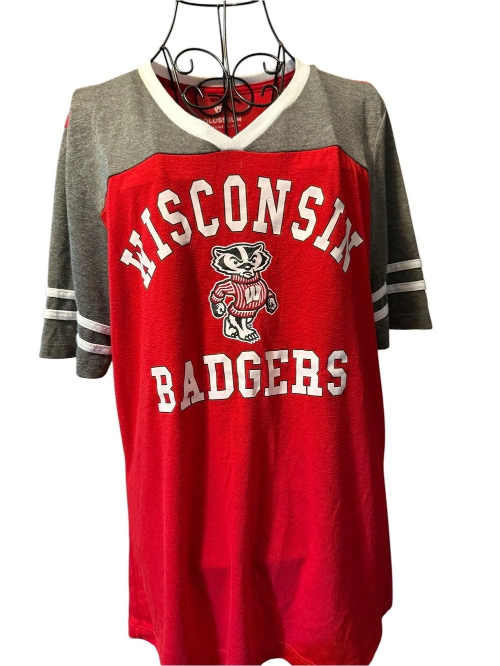 Colosseum Red & Gray Wisconsin Badgers V-Neck women’s Jersey
